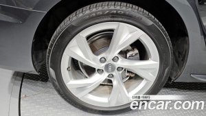 Audi A4 40 TFSI Premium 2021 года из Южной Кореи