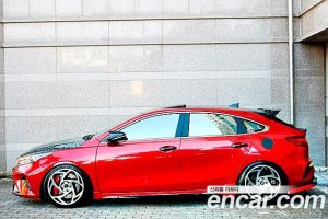 Kia K3 1.6 Turbo GT 5Door 2022 года из Южной Кореи