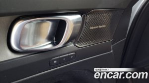 Volvo XC40 T4 Inscription 2020 года из Южной Кореи