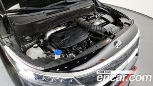Kia Seltos Бензин 1.6 Turbo 2WD 2020 года из Южной Кореи