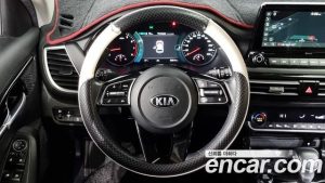 Kia Seltos Бензин 1.6 Turbo 2WD 2020 года из Южной Кореи