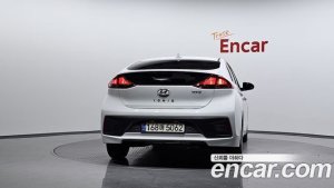 Hyundai Ioniq 1.6 HEV 2020 года из Южной Кореи