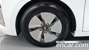 Hyundai Ioniq 1.6 HEV 2020 года из Южной Кореи