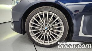 BMW 7-Series 730d xDrive Design Pure Excellence 2020 года из Южной Кореи