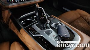BMW 7-Series 730d xDrive Design Pure Excellence 2020 года из Южной Кореи