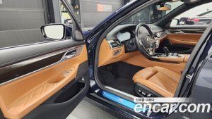 BMW 7-Series 730d xDrive Design Pure Excellence 2020 года из Южной Кореи
