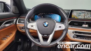 BMW 7-Series 730d xDrive Design Pure Excellence 2020 года из Южной Кореи