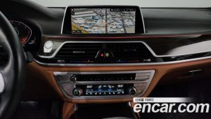 BMW 7-Series 730d xDrive Design Pure Excellence 2020 года из Южной Кореи