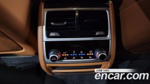 BMW 7-Series 730d xDrive Design Pure Excellence 2020 года из Южной Кореи