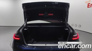 BMW 7-Series 730d xDrive Design Pure Excellence 2020 года из Южной Кореи