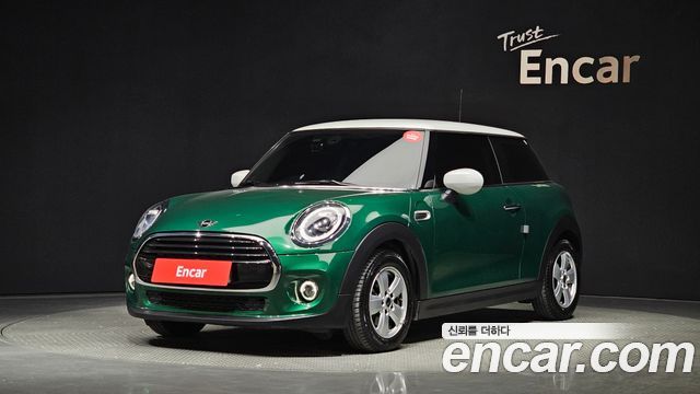Mini Cooper DEFAULT 2021 года из Кореи