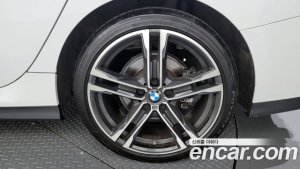 BMW 2-Series 218d M Sport 2021 года из Южной Кореи