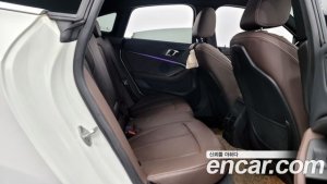 BMW 2-Series 218d M Sport 2021 года из Южной Кореи