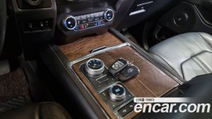 Ford Expedition платина 4WD 2021 года из Южной Кореи