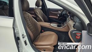 Mercedes-Benz E-Class E250 Exclusive 2021 года из Южной Кореи