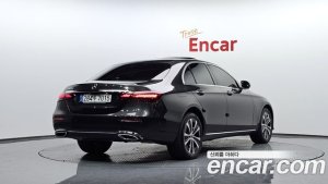 Mercedes-Benz E-Class E300e 4MATIC Exclusive 2021 года из Южной Кореи