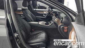 Mercedes-Benz E-Class E300e 4MATIC Exclusive 2021 года из Южной Кореи