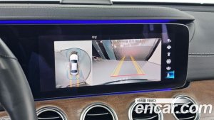 Mercedes-Benz E-Class E300e 4MATIC Exclusive 2021 года из Южной Кореи