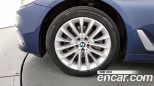 BMW 5-Series 520d Luxury Plus 2020 года из Южной Кореи
