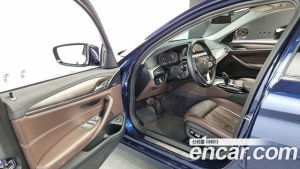 BMW 5-Series 520d Luxury Plus 2020 года из Южной Кореи
