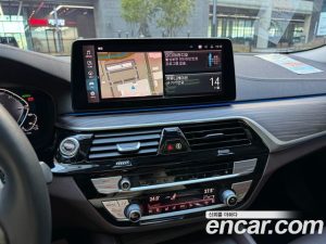 BMW 5-Series 530e Luxury 2021 года из Южной Кореи