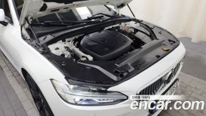 Volvo S90 T8 AWD Inscription 2021 года из Южной Кореи
