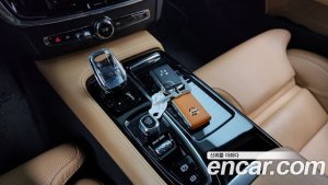 Volvo S90 T8 AWD Inscription 2021 года из Южной Кореи
