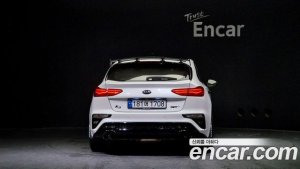 Kia K3 5Door GT Signature 2021 года из Южной Кореи