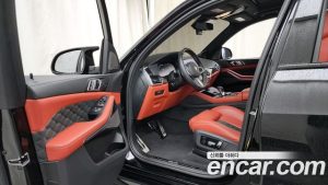 BMW X5M 4.4 Competition 2021 года из Южной Кореи