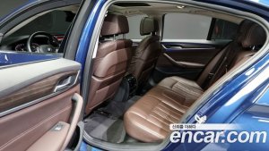 BMW 5-Series 523d xDrive Luxury 2021 года из Южной Кореи