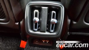 Volvo XC40 B4 R-디자인 2021 года из Южной Кореи