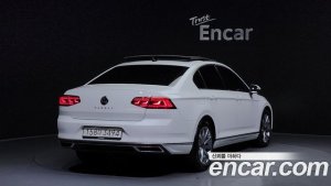 Volkswagen Passat 2.0 TDI Prestige 2021 года из Южной Кореи