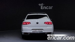 Volkswagen Passat 2.0 TDI Prestige 2021 года из Южной Кореи