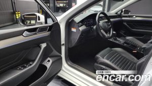 Volkswagen Passat 2.0 TDI Prestige 2021 года из Южной Кореи