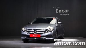 Mercedes-Benz E-Class E220d Avantgarde 2020 года из Южной Кореи