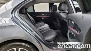 Mercedes-Benz E-Class E220d Avantgarde 2020 года из Южной Кореи