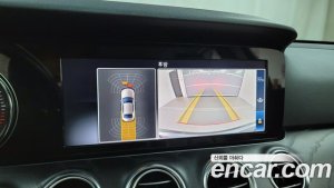 Mercedes-Benz E-Class E220d Avantgarde 2020 года из Южной Кореи