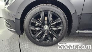 Volkswagen Arteon 2.0 TDI Prestige 2019 года из Южной Кореи