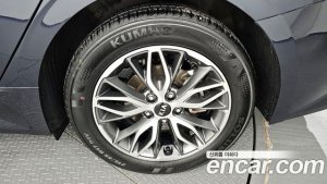 Kia K5 2.0 2020 года из Южной Кореи