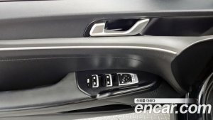 Kia K5 2.0 2020 года из Южной Кореи