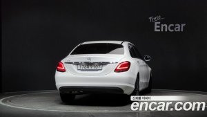 Mercedes-Benz C-Class C200 2020 года из Южной Кореи