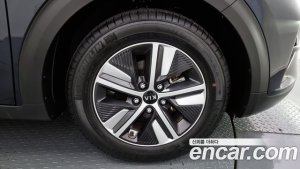Kia Niro 1.6 HEV 2020 года из Южной Кореи