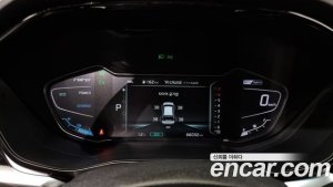 Kia Niro 1.6 HEV 2020 года из Южной Кореи