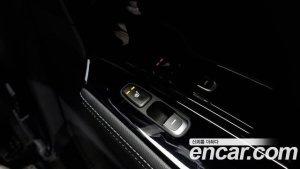 Kia Niro 1.6 HEV 2020 года из Южной Кореи