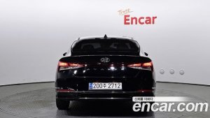 Hyundai AVANTE Modern 2021 года из Южной Кореи