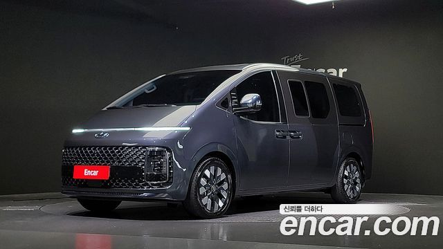 Hyundai Staria 4WD Lounge 7-Seater 2022 года из Кореи