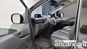 Hyundai Staria 4WD Lounge 7-Seater 2022 года из Южной Кореи