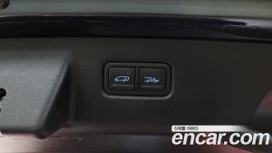 Hyundai Staria 4WD Lounge 7-Seater 2022 года из Южной Кореи