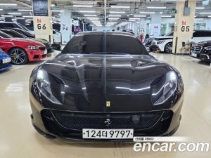 Ferrari 812 6.5 V12 2020 года из Южной Кореи
