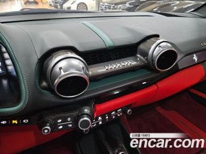 Ferrari 812 6.5 V12 2020 года из Южной Кореи